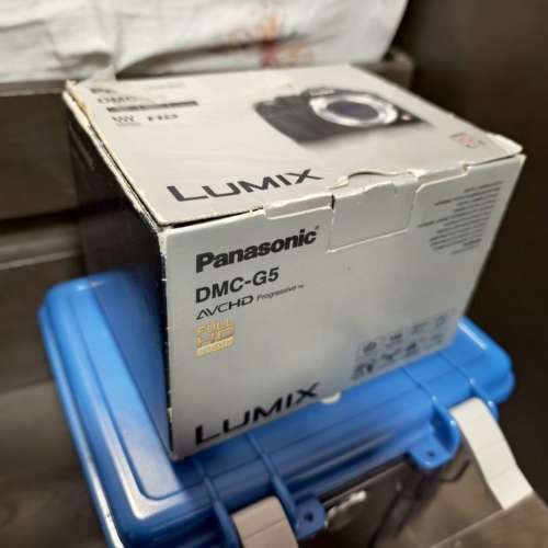 Panasonic Lumix Micro 4/3 platform camera set package deal (G5, 12-35mm, 20mm)