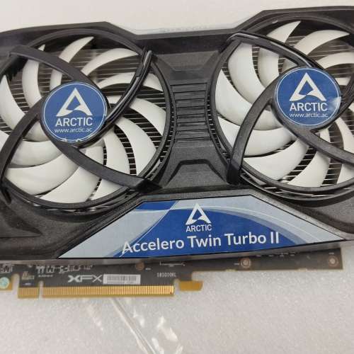 舊 XFX RX590，散熱風扇壞