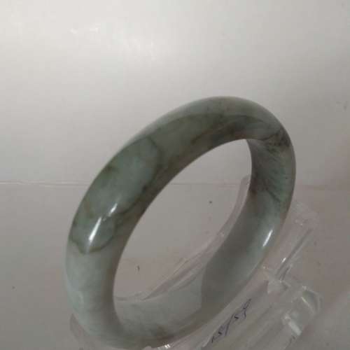 翡翠A玉手鈪，15/59mm 內徑圓滑好水頭，古舊存貨。自用送禮收藏佳品。加送A玉三寸多...