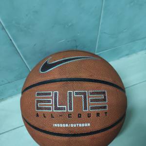 90% new NIKE ELITE ALL COURT 2.0 8P size 7 Basketball