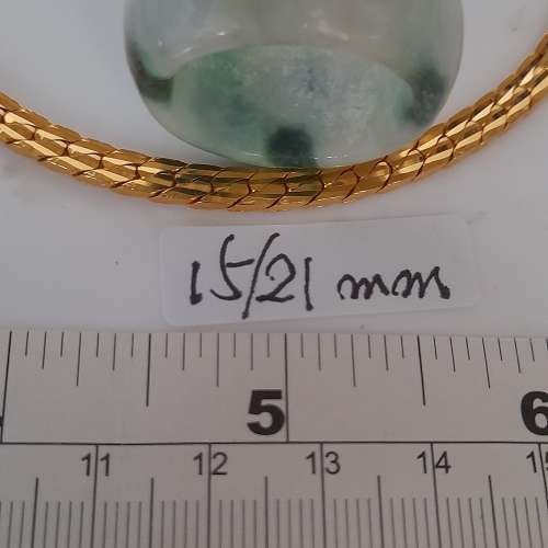 翡翠A玉戒指，闊度15mm 內徑21mm，圓滑好水頭，加送粗銅頸鏈16寸一條，可作一物二用...