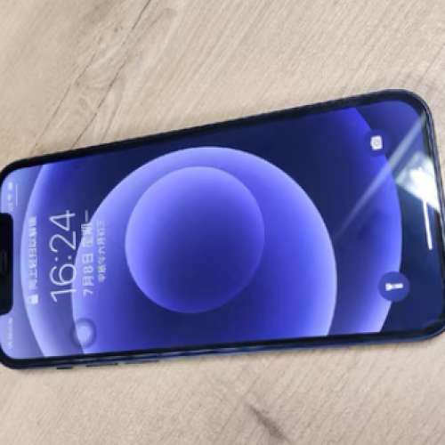 Iphone 12 256GB 行貨，電池效能92 % ，5g 雙咭雙待，贈送全新保護套及玻璃鋼化貼！