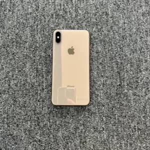 iPhone XS Max 256G  金色，使用原裝case 同貼mon貼，新淨，電池效能仲100％