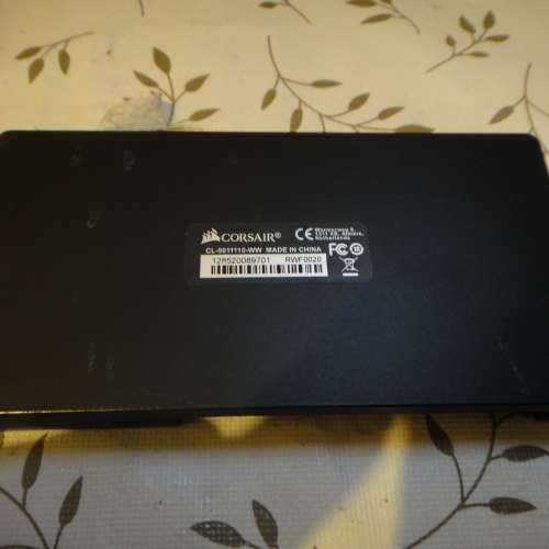 Corsair iCUE Commander PRO 智慧型 RGB 燈光和風扇速度控制器