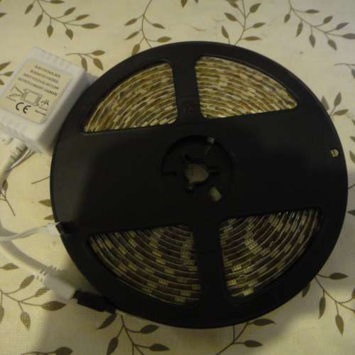 彩燈一排 跟12V火牛