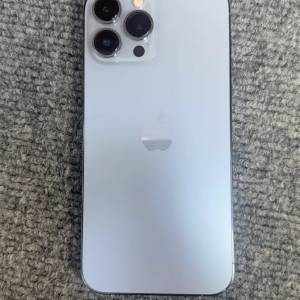 iPhone 13 Pro Max 1tb 天藍峰，使用原裝case 同貼mon貼