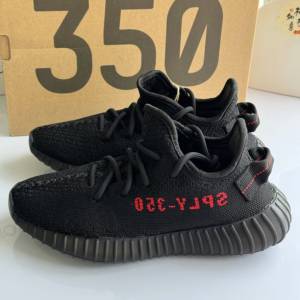 全新adidas originals Yeezy Boost 350 V2  低幫休閒鞋 男女同款 黑紅