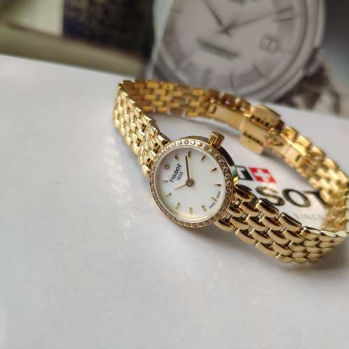 Tissot天梭T058系列石英女表