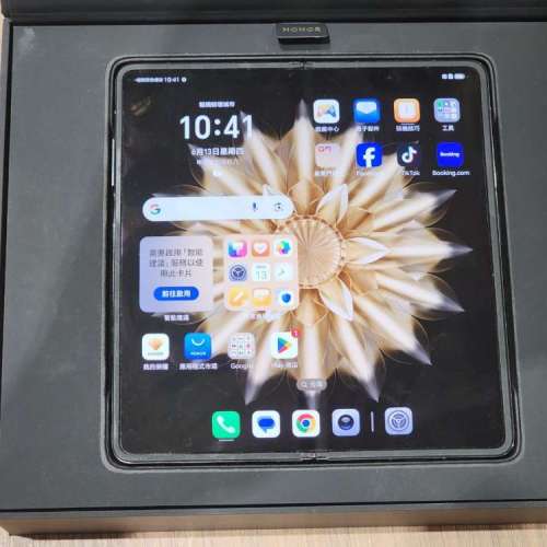 Honor Magic V2 512GB，99新，黑色行貨全套有盒有配件有單