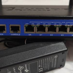 Juniper Networks SSG-5-SB-W-W 8-Port Network Secure Services Gateway