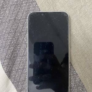 iPhone 13 256 白色