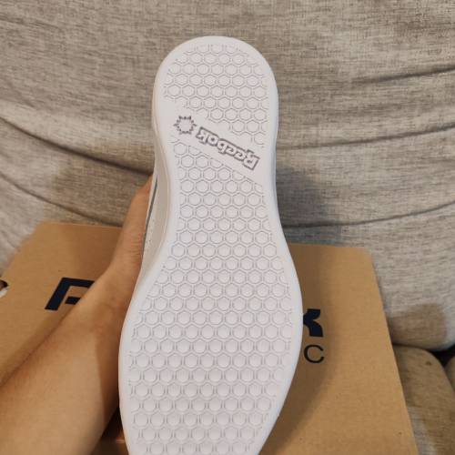 [全新多對] Reebok 上學外出兩用 白波鞋
有36,36.5碼