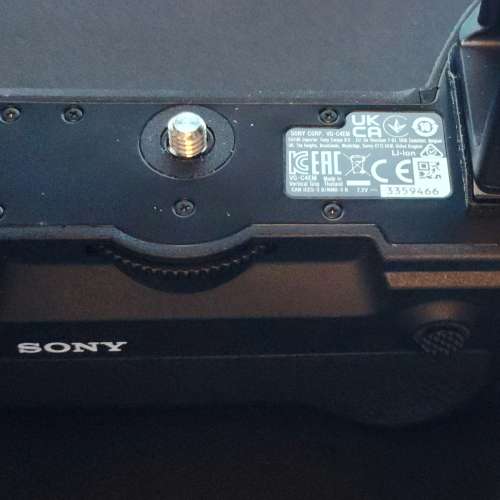 九成九新 Sony VG-C4EM 垂直電池手柄  Vertical Grip