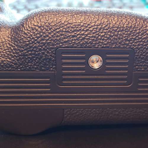 九成九新 Sony VG-C4EM 垂直電池手柄  Vertical Grip