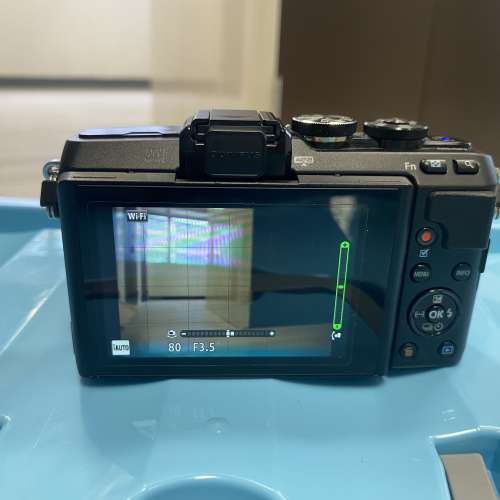 Olympus EPL-7 w/ 14-42mm ez lens