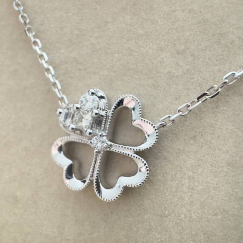 18K金四葉草 頸鏈