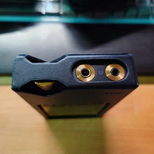 放 99.99%新 香港行貨 有盒有單齊件 Onix Overture XM5 DAP