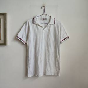 White Polo Shirt · 白色企領短袖衫