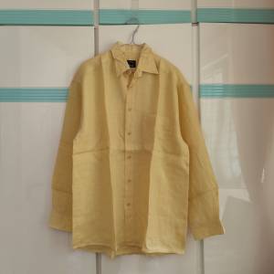 Mc Neal ~ Yellow Shirt · 黃色恤衫