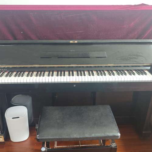 YAMAHA U1 鋼琴