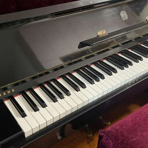 YAMAHA U1 鋼琴