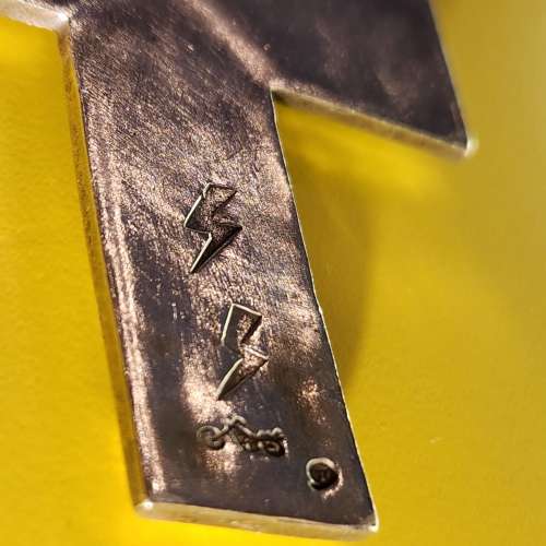 stoplight 高山隆超大十字架