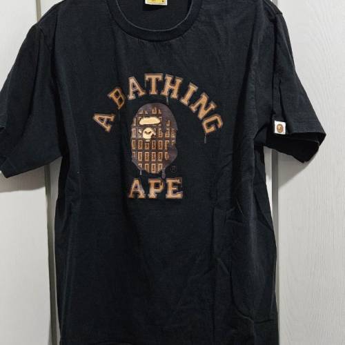 A BATHING APE TEE SIZE L