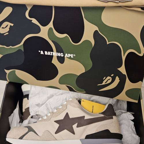 A BATHING APE SNEAKER SIZE US11