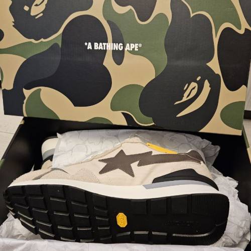A BATHING APE SNEAKER SIZE US11