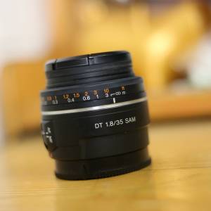 Sony DT 35mm F1.8 SAM