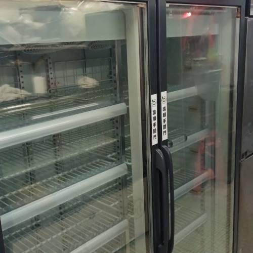 雙門冷凍展示櫃，汽水櫃