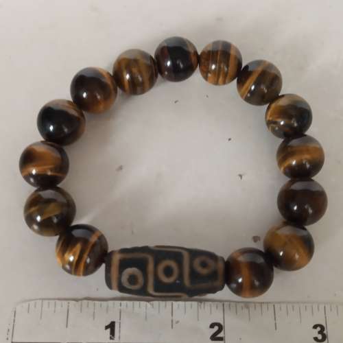 13mm 虎眼石手串，配上九眼天珠。辟邪保平安。no.B20.8.24