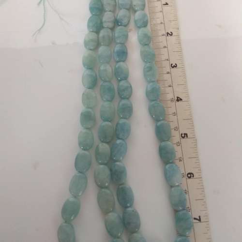海藍寶石珠串，約10x14mm蛋面，長約16吋。每條300元2條500元。no.A20.8.24