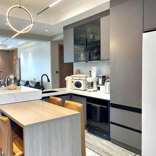 🎂廚房吧枱設計 一體式餐枱 伸縮餐枱 英式傢俬設計焗漆面廚房櫥櫃設計訂做廚房L型櫥...