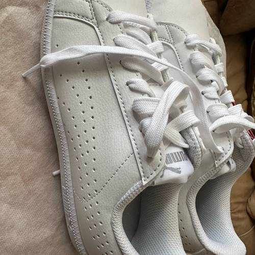 PUMA女裝白色刺繡logo真皮波鞋（size 23)