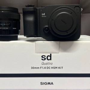 Sigma SD Quattro SDQ 30 30mm F1.4 DC HSM Kit