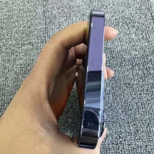 iPhone 13 Pro Max 1tb 天藍峰，使用原裝case 同貼mon貼