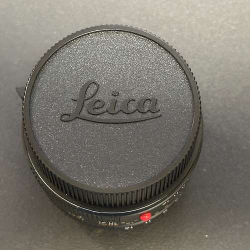 Leica Summicron-M 35mm F2 (model no. 11879)