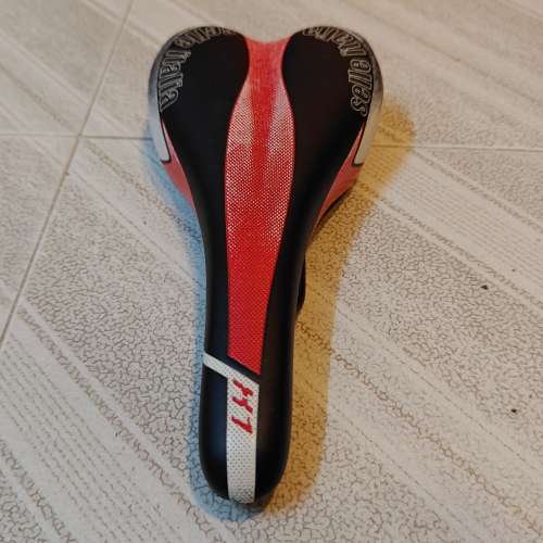 單車座管夾及座椅