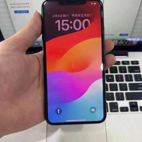iPhone 11 Pro Max 512G～ 電池效率100 ％，隨機跟一個原裝保護套同埋鋼化Mon