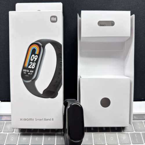 100% new 全新 小米 手環8 香港行貨