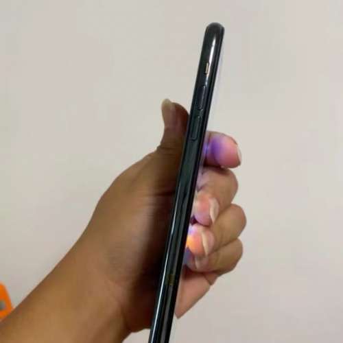 Apple iPhone 11 Pro Max 512G～ 電池效率100 ％，雙咭，隨機跟一個原裝保護套同埋...