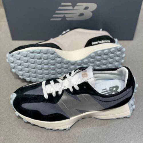 全新New Balance 327 低幫休閒跑步鞋 女款 黑色