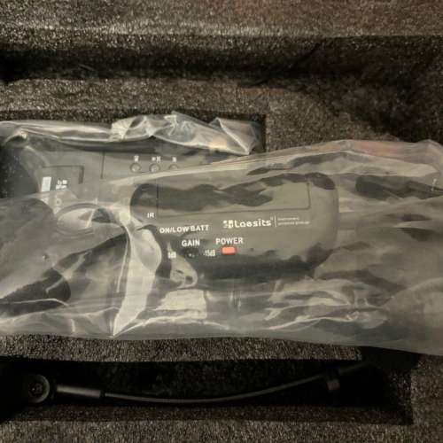 全新 busking 無線mic 咪高峰專業樂器麥克風組合全套連箱盒  插線 laesits U-800R ...