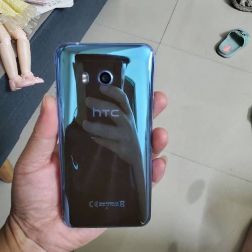HTC u11