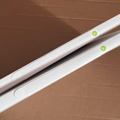 100%原裝全新蘋果49mm（星光色同 綠色）登峰手環 （未開封）S碼. 益用 家