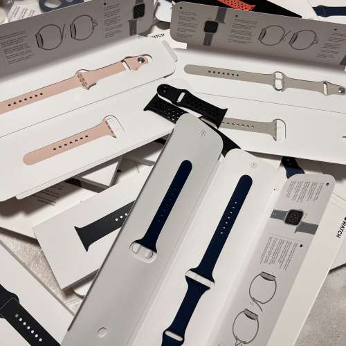 100%全新原裝Apple Watch 45mm 同41mm午夜色/星光色/風暴藍/橄欖綠/白色/淺粉紅/運...