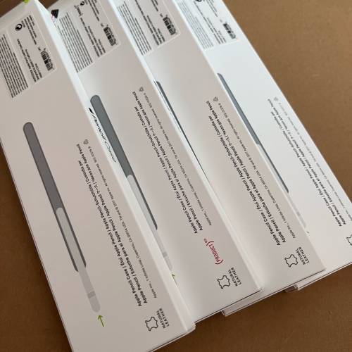 100% 全新未開封 原装Apple  Pencil 真皮保護 套（午夜藍/啡色/黑色/紅色）1-2-3代...