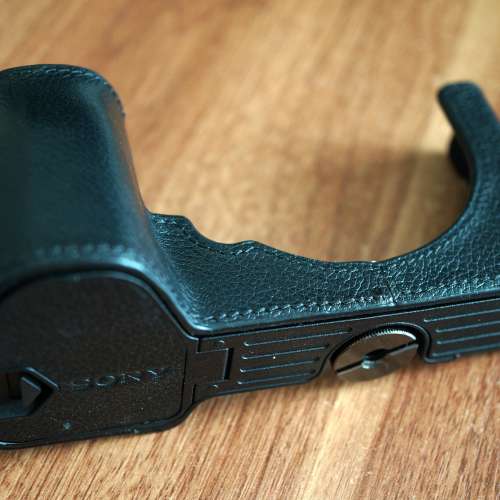 Sony leather case for A6500   LCS-EBG