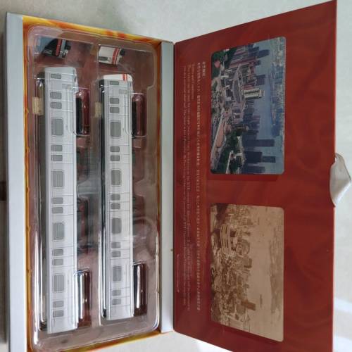 地鐵列車小模型